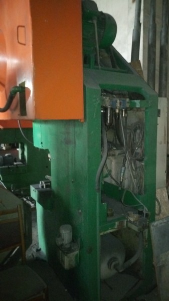 Пресс однокривошипный простого действия открытый КИ2126А Номинальное усилие, кН: 400